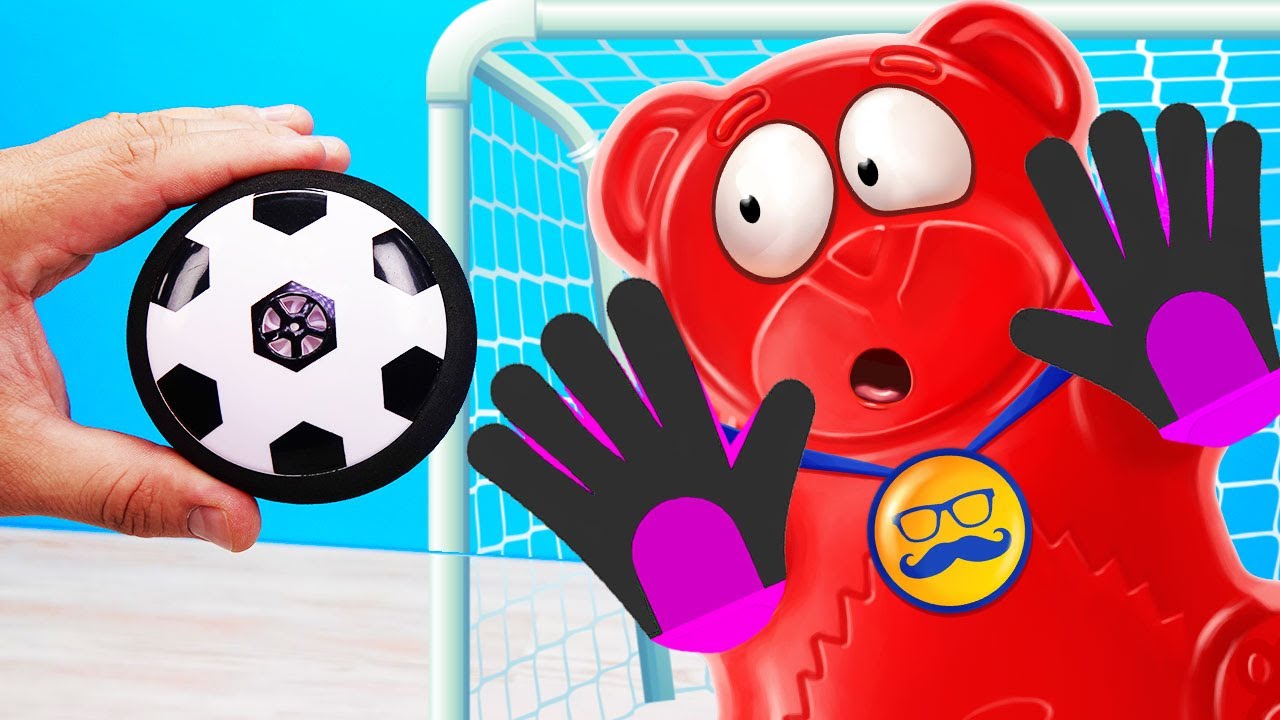 MINI FUTEBOL E 12 ANTI STRESSES PARA O VALERA LEVAR À ESCOLA