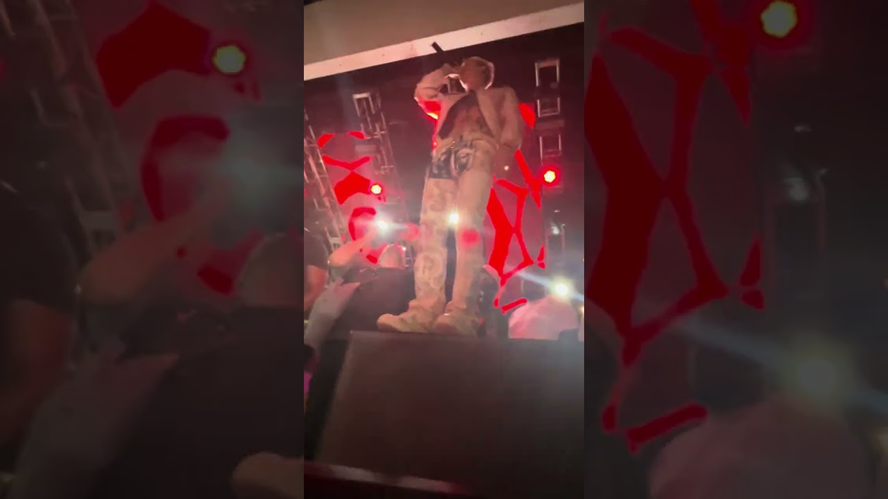 Machine Gun Kelly - Till I Die (live at FWD)