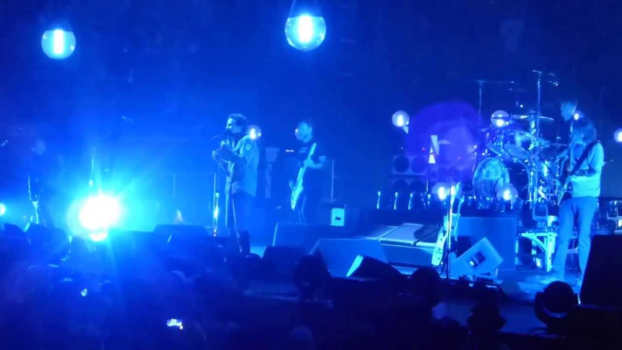 Pearl Jam :  "Release"  (Los Angeles Sports Arena / Nov 23, 2013)