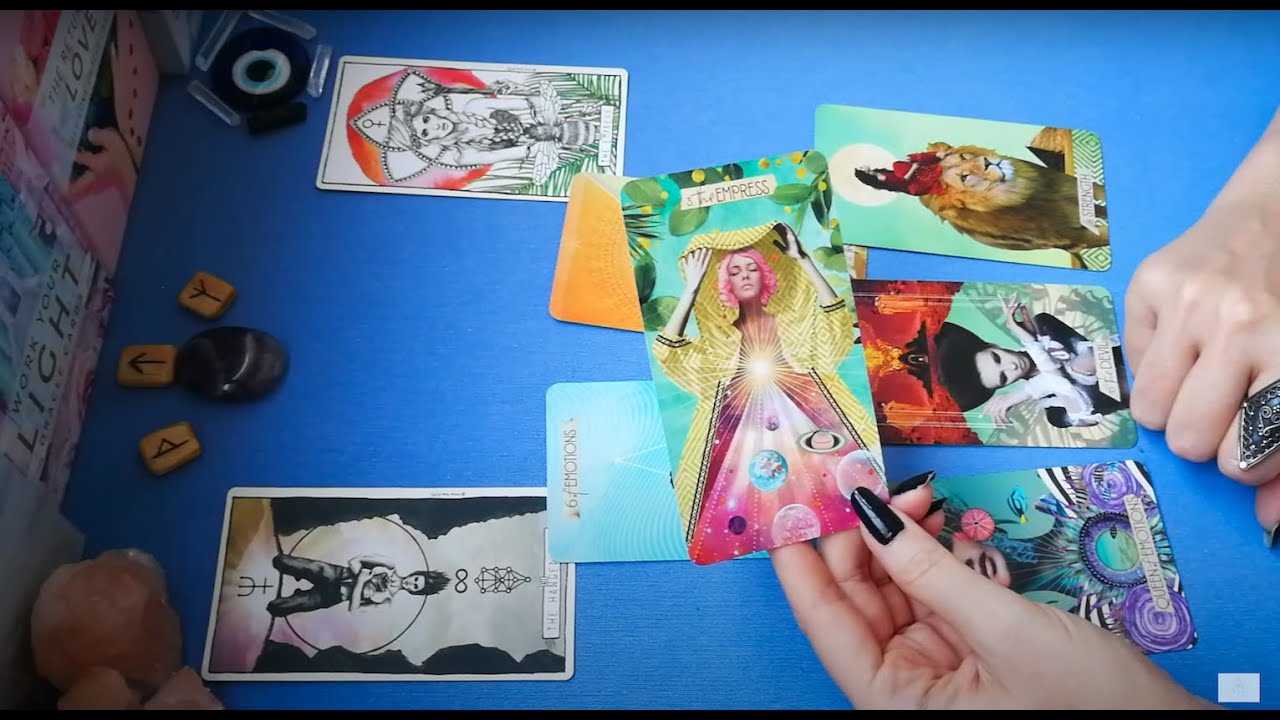 ¿Qué SIENTE cuando PIENSA en TI? 💞✨TAROT INTERACTIVO✨