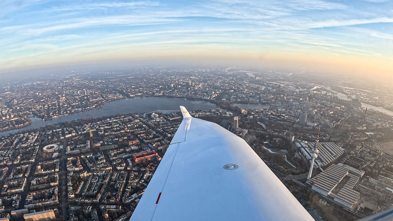 Flug in KONTROLLZONE HAMBURG | Stadtrundflug