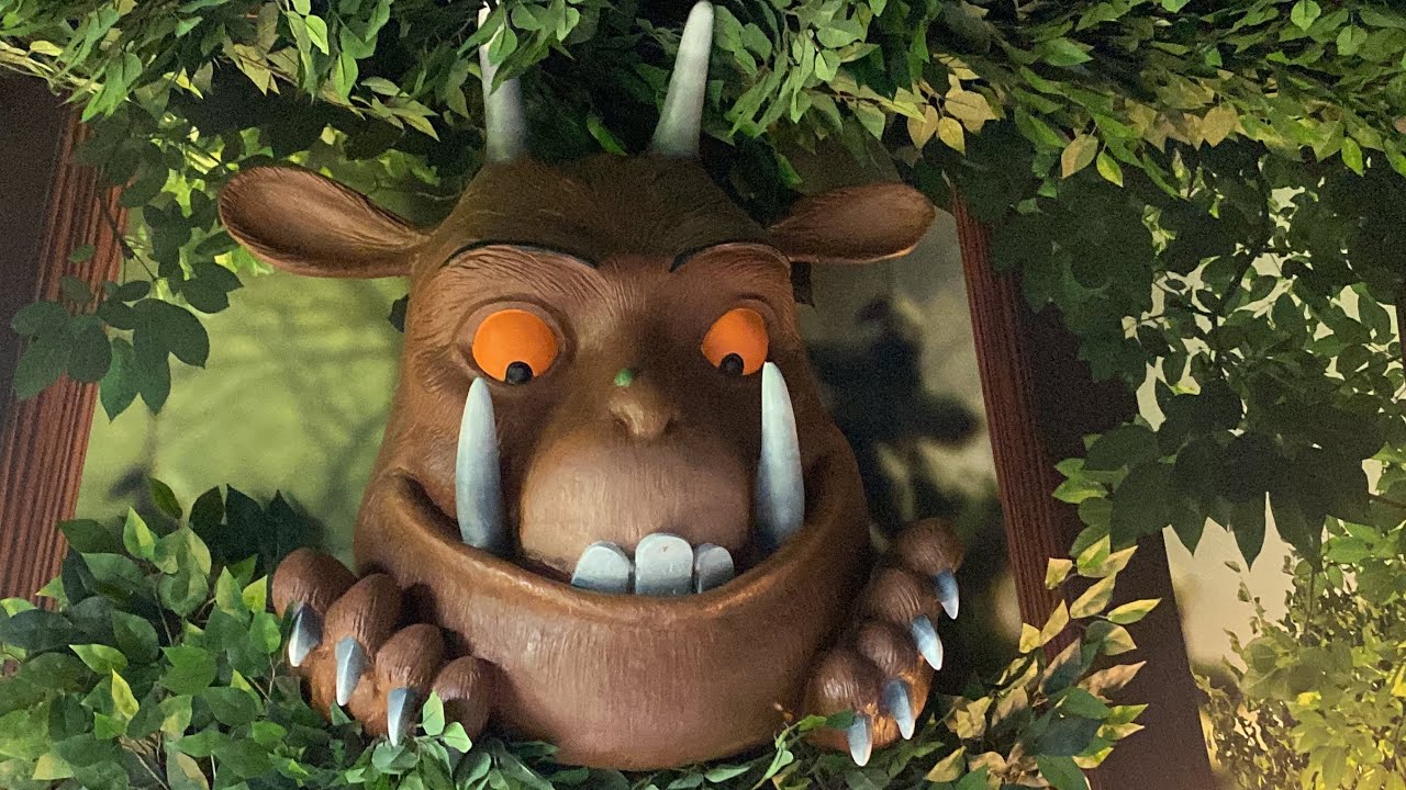 Chessington world of adventures | Gruffalo bedroom | Walk Through |June 2022￼