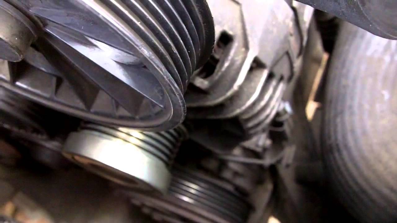 Замена вспомогательного/поликлинового ремня Volvo D5