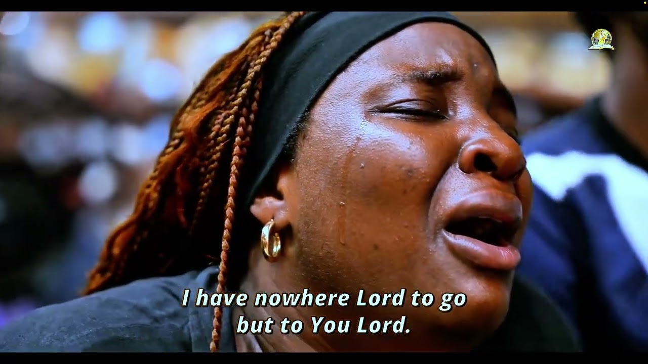 Vulnerable moment of worship with God🙌🙌