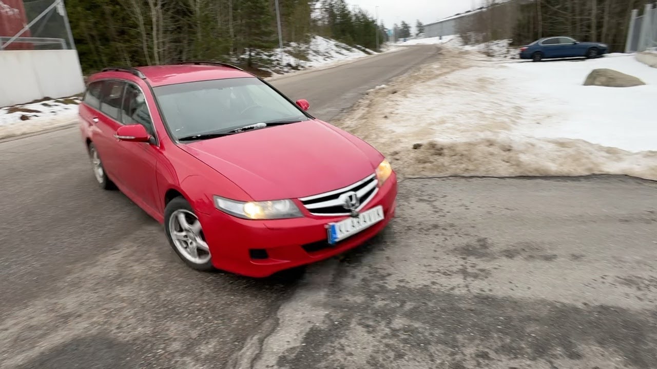 Köp Honda Accord Tourer 2.0 i VTEC på Klaravik