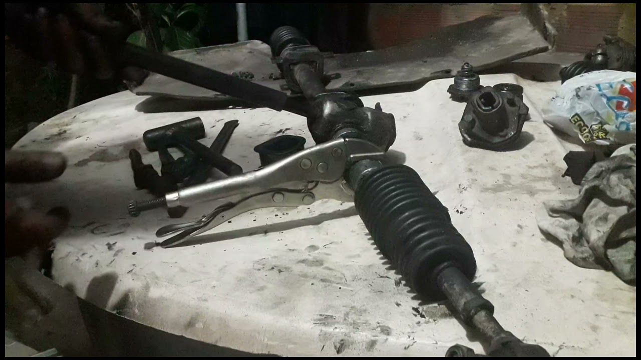 Manutenção  da  Caixa de  Direção  do  Chevette.