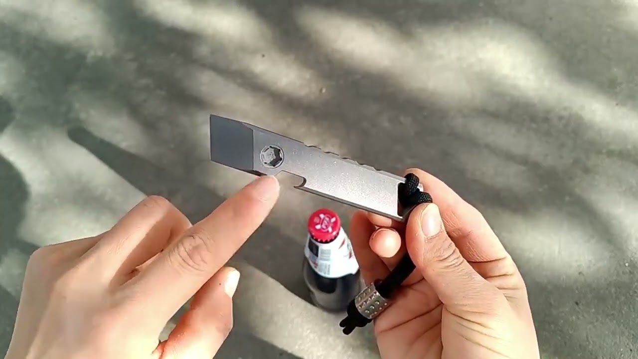 Custom Minimalism Multitool Keychain Pry Tool Key Chain Crowbar Titanium Pocket Pry Bar EDC