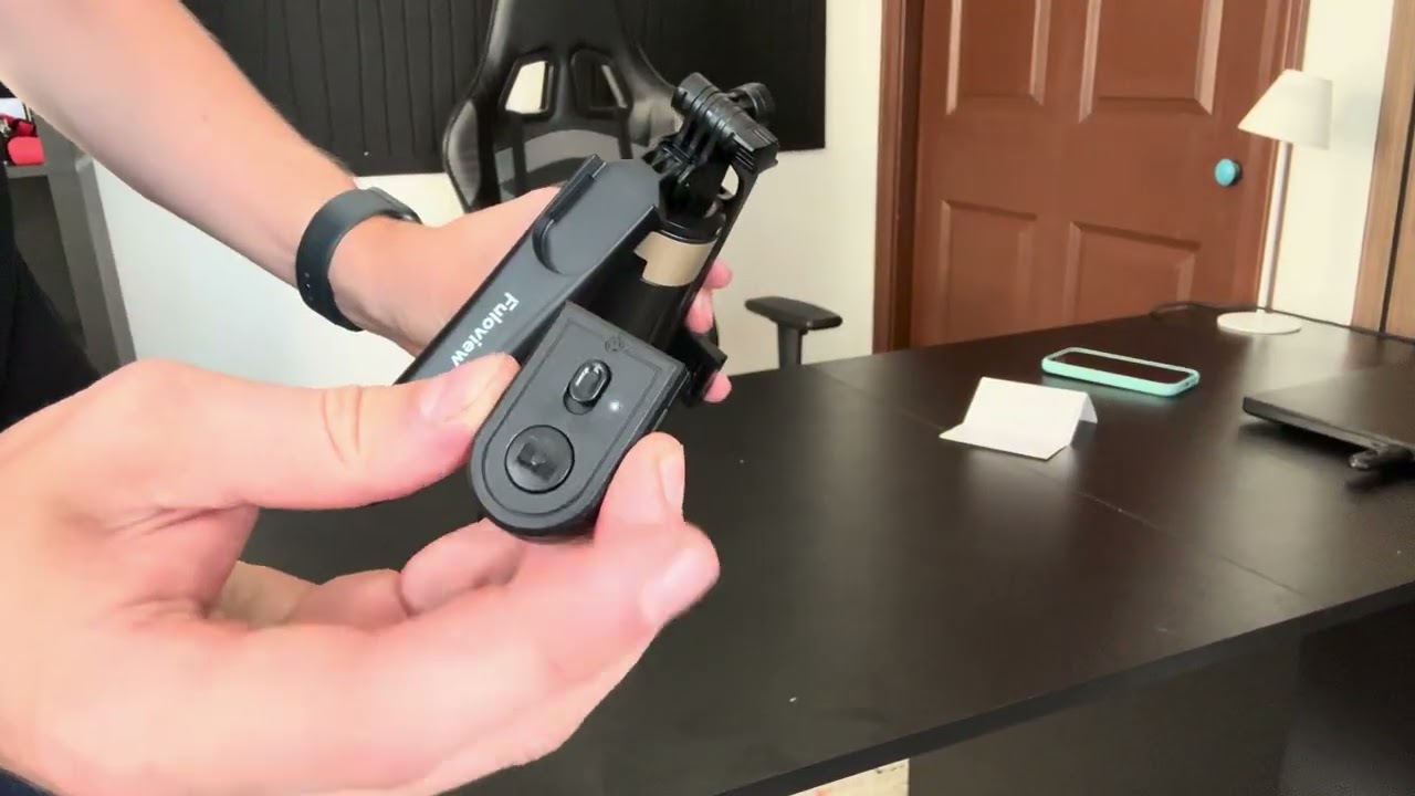 Tripod with Wireless Remote Control from Amazon | Review