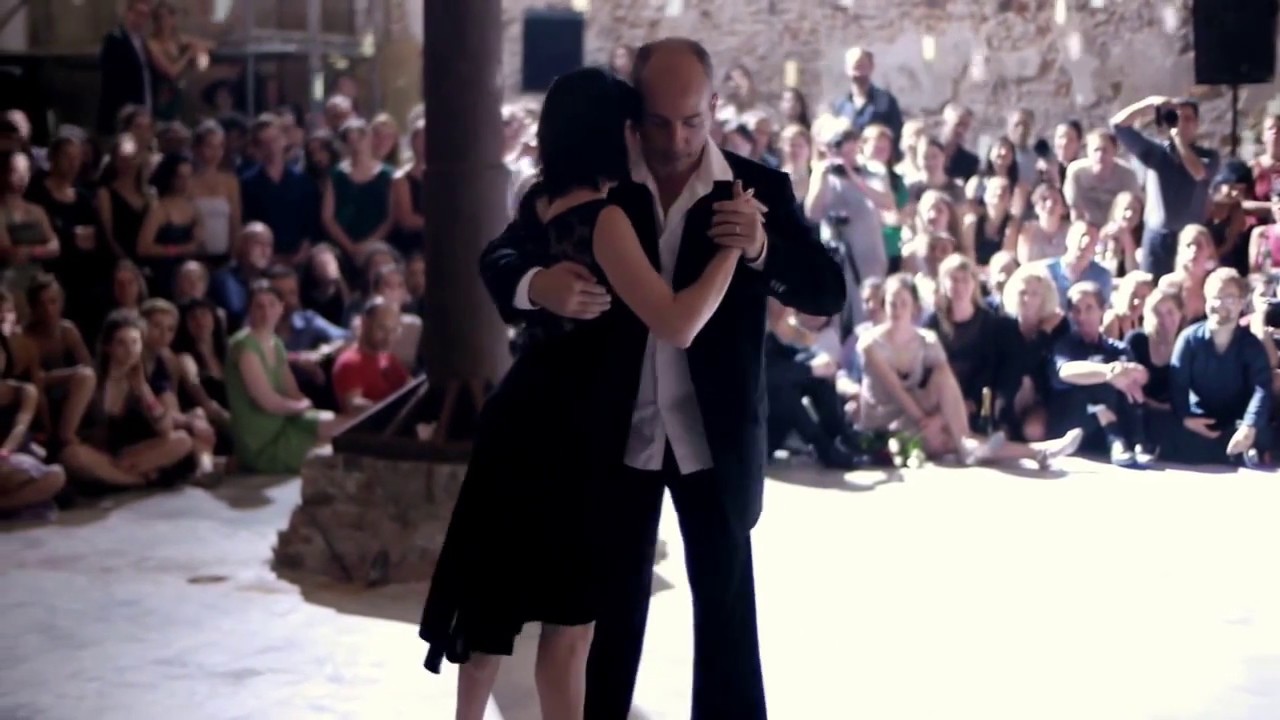 La muchachada del centro (F.Canaro, 1932). Horacio Godoy & Cecilia Berra. Embrace Berlin, 2015