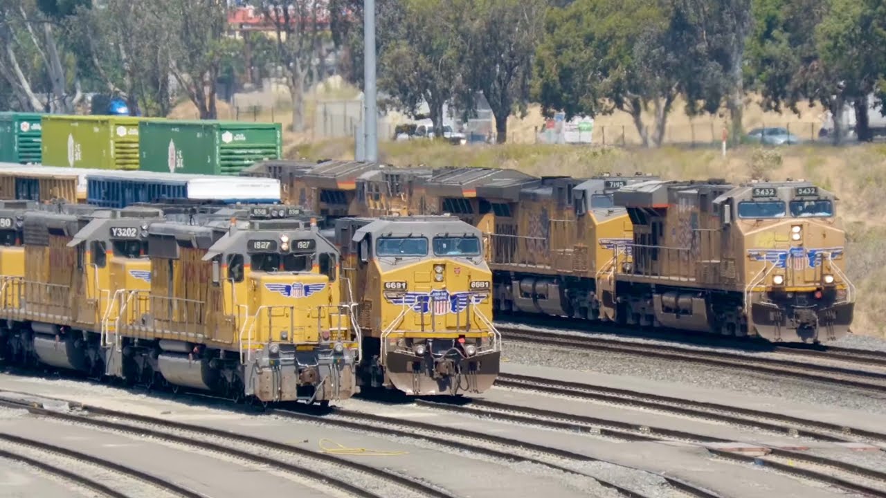 Union Pacific's West Colton Hump Yard Railfanning! Tons of Freight Trains 6/5/2024