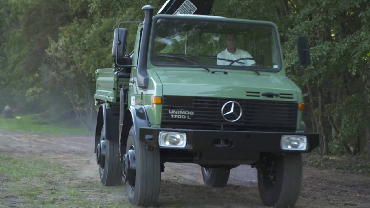 Mercedes-Benz Classic Insight - 1975-76 Unimog  U 1700 L (Series 435) | AutoMotoTV