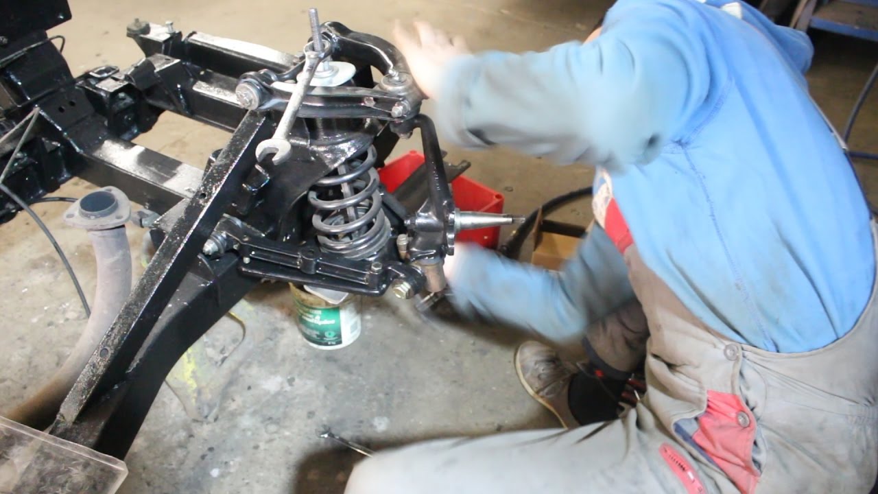 1970 Triumph TR6 Restoration Project - Part 13 - Assembling the  Front Suspension
