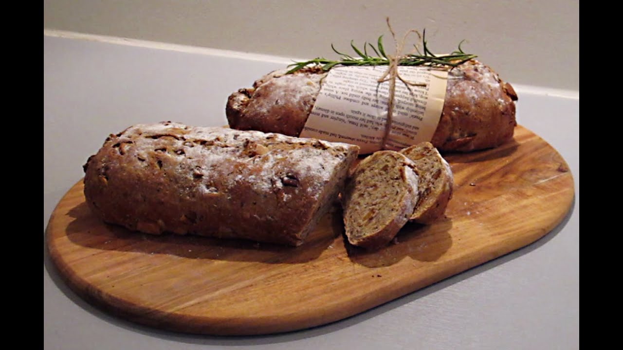 Meergranenbrood met vijgen en noten van Hadewych
