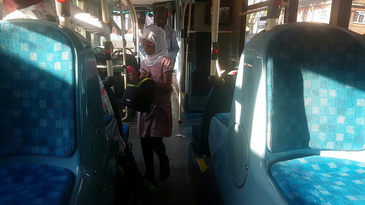 Unhealthy Sounding! Arriva Alexander Dennis Enviro400 LJ61 LKE (T256)