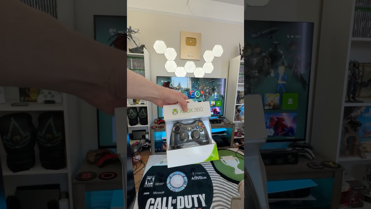 Распаковываем совершенно новый контроллер Xbox 360.