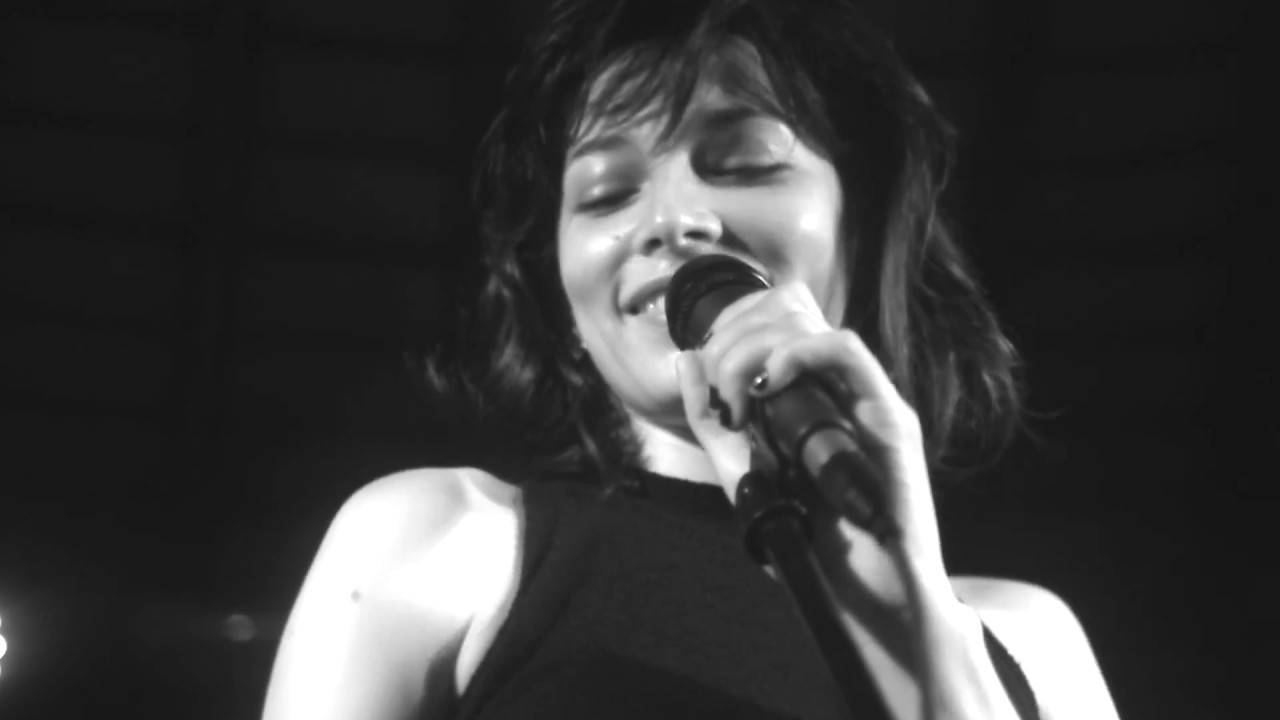 Carne Doce - Eu Te Odeio (ao vivo no Sofá em Chamas)