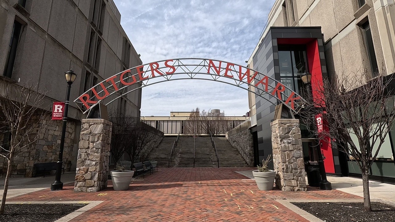⁴ᴷ⁶⁰ Walking Newark, NJ: Rutgers University-Newark campus tour