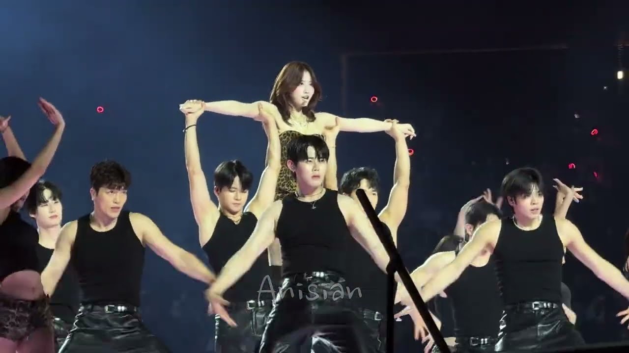 Move Like That [MOMO] TWICE [트와이스] 2026 Fancam in New York Day 2 [260220]