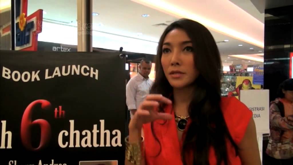 Shenny Andrea Redam Emosi Lewat Tulisan