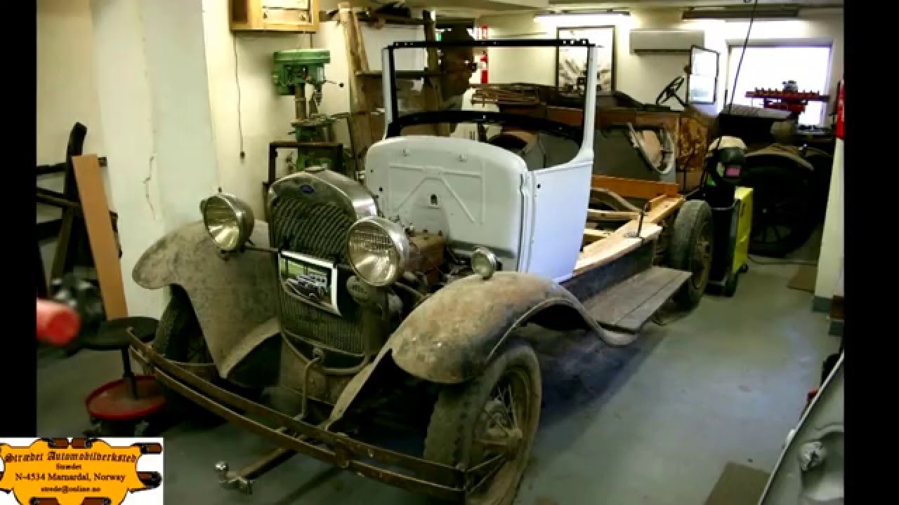 1930 Ford A Town sedan 155D del 2