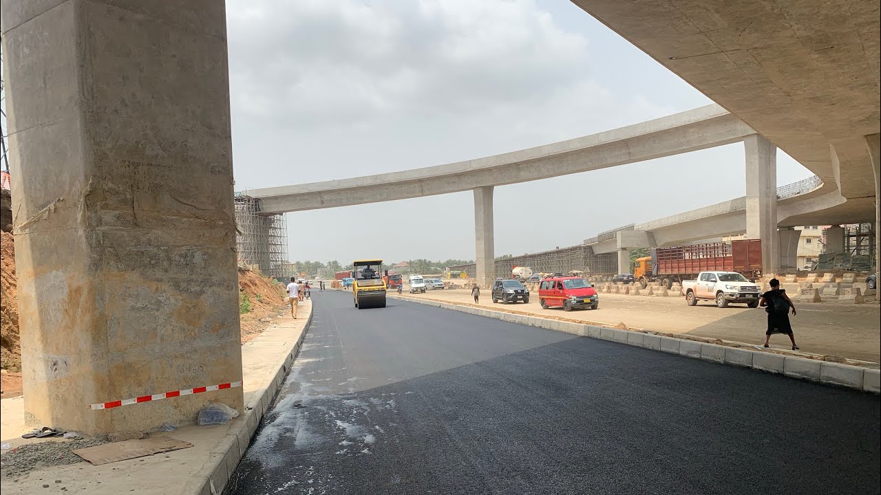 Asphalt Binder Successfully Laid  On The Kumasi- Accra Service Lane At Tge Amasaman Interchange 