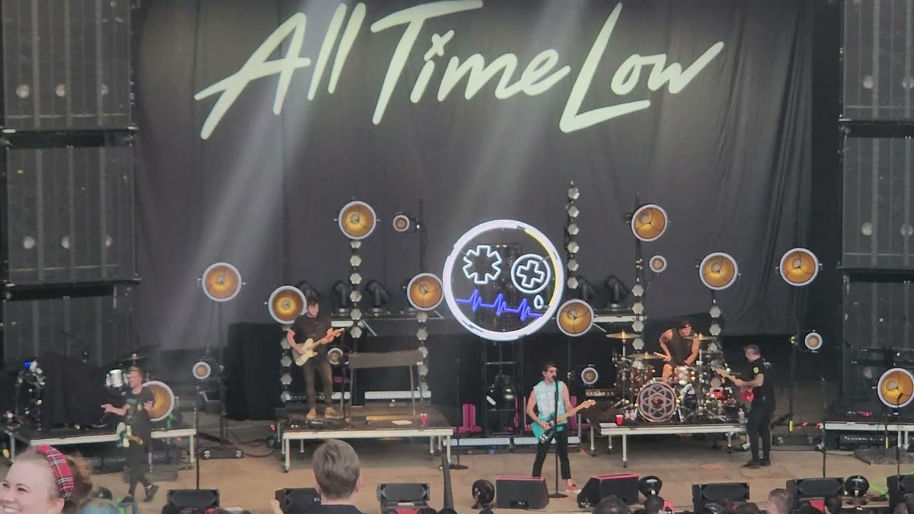 All Time Low Avril Lavigne Greatest Hits Tour 2024 at Shoreline Mountain View, Ca Tuesday May 28, 24