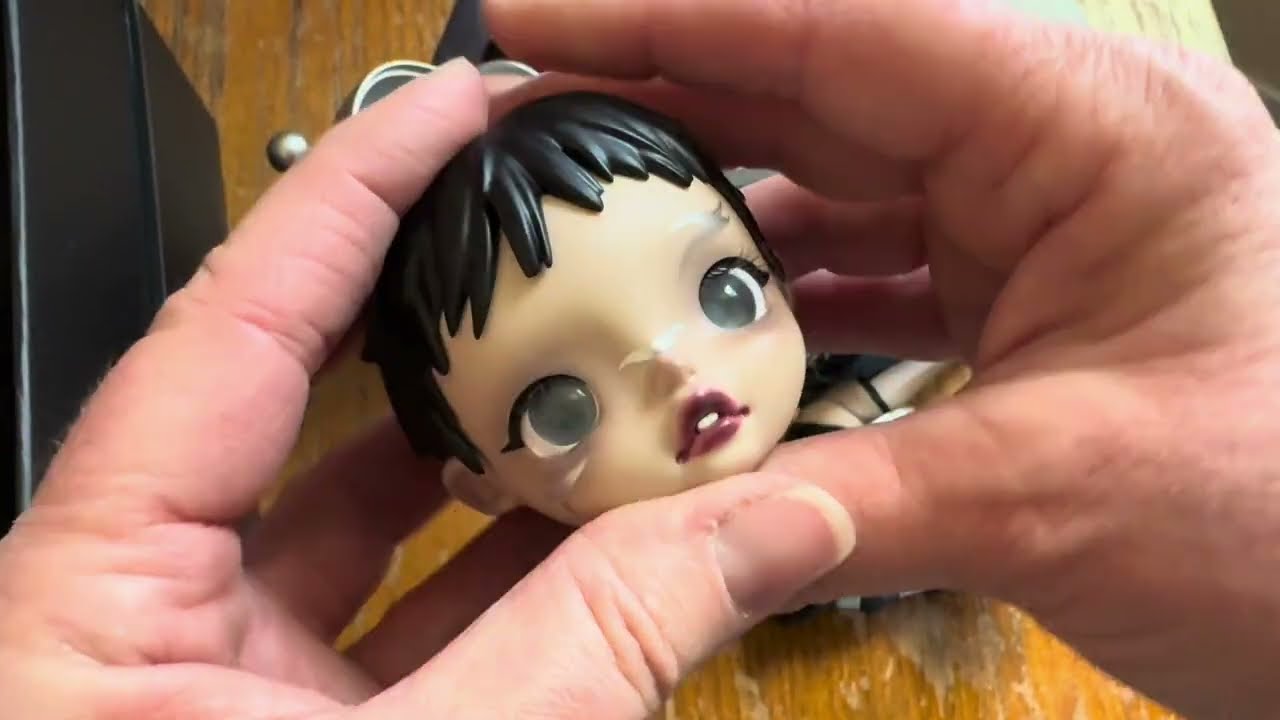 Unboxing SKULLPANDA The Unknown 1/6 Action Figure from POP MART in Las Vegas - Skull Panda #PopMart