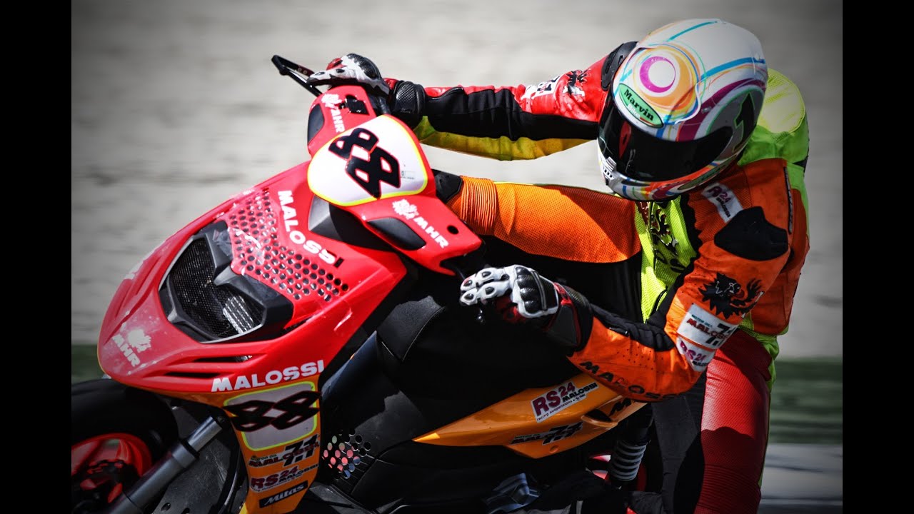 Malossi Super Scooter 4 Stroke Aprillia SR 150 on race track Over View |  Piaggio Typhoon Full HD