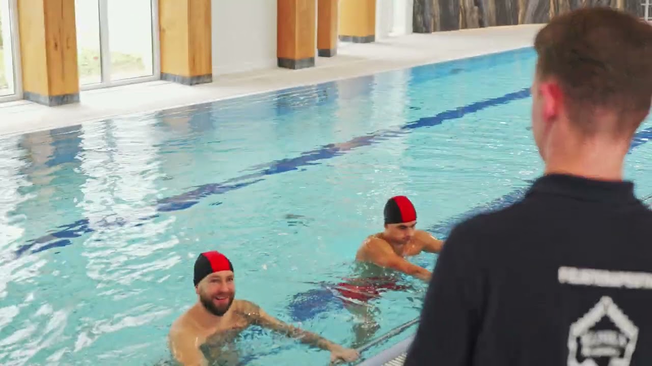 Ćwiczenia na basenie w Klinice w Krojantach