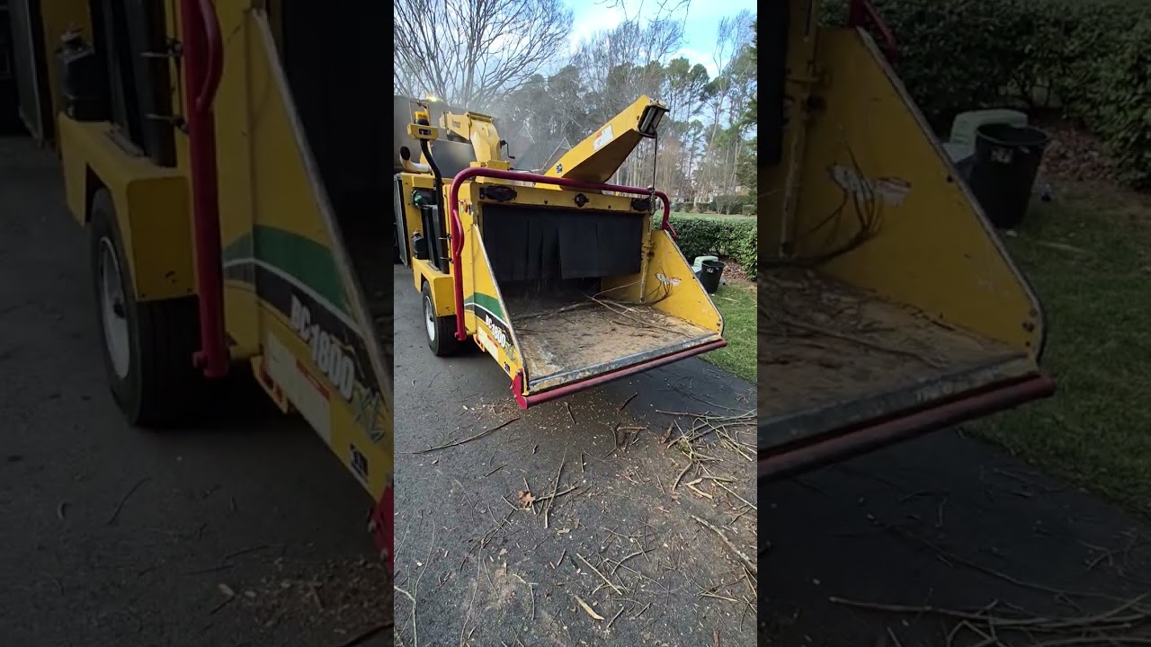 Winch time on the vermeer 1800 bc xl #treeworkers #treeremoval #vermeer #arborist #treeclimbers