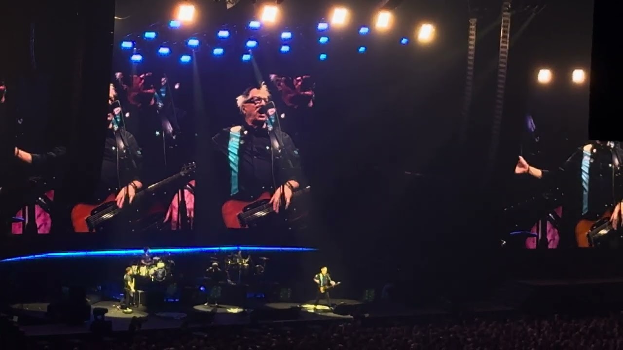 The Offspring live in Paris La Défense Arena - Supercharged - November 9 2025