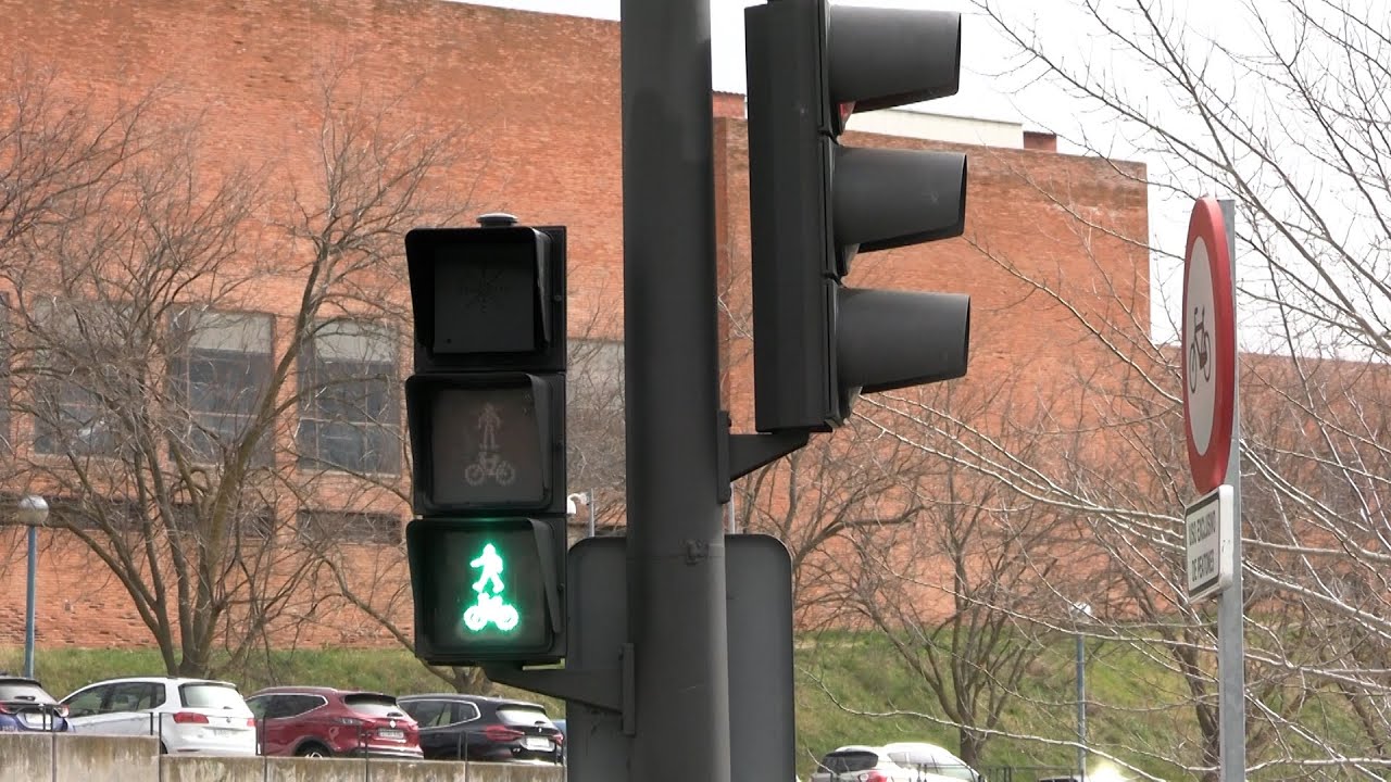El Ayuntamiento de Salamanca instala semáforos acústicos para peatones con discapacidad visual