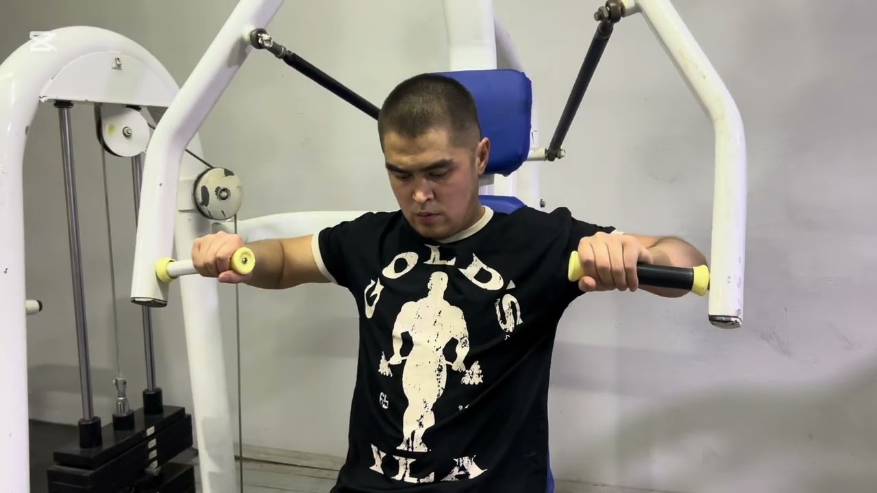 Бицепс трицепс пресс плечо конугулору