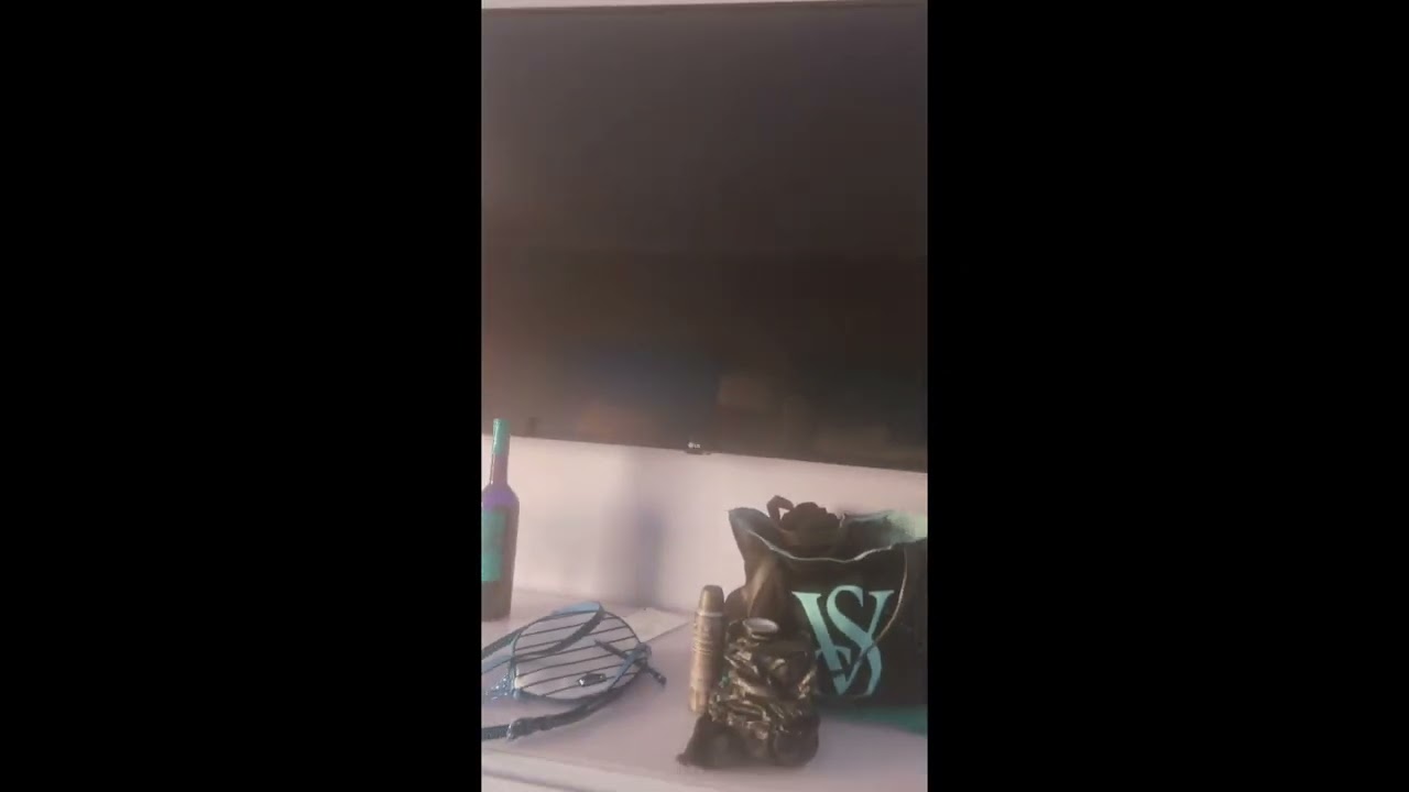 I'm Turn on the TV in G-Major 773