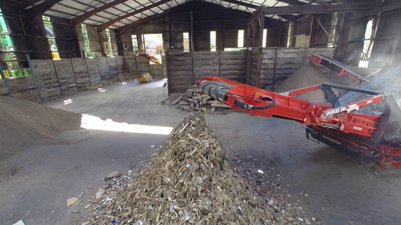 KoncassToo propose le scalpeur Sandvik QE441 avec caisson de criblage Edge Free Flow