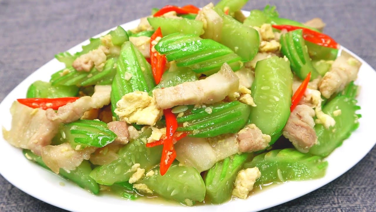 #ผัดแตงกวา ใส่หมูสามชั้น  เมนูง่ายๆที่เเสนอร่อย  หอมๆ ราดข้าวร้อนๆ อร่อยสุดๆ