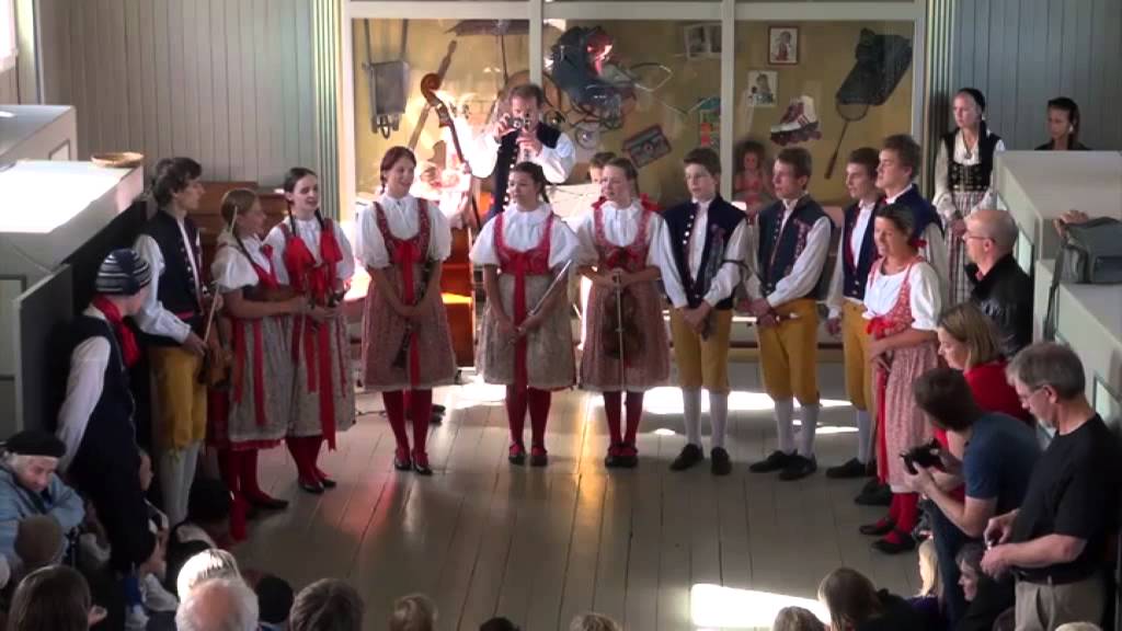Osminka - Iceland folk festival