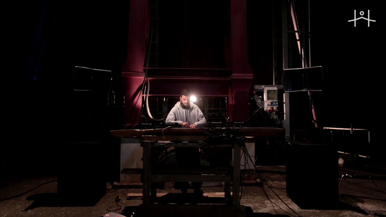 Hideout #26 - Toke - 