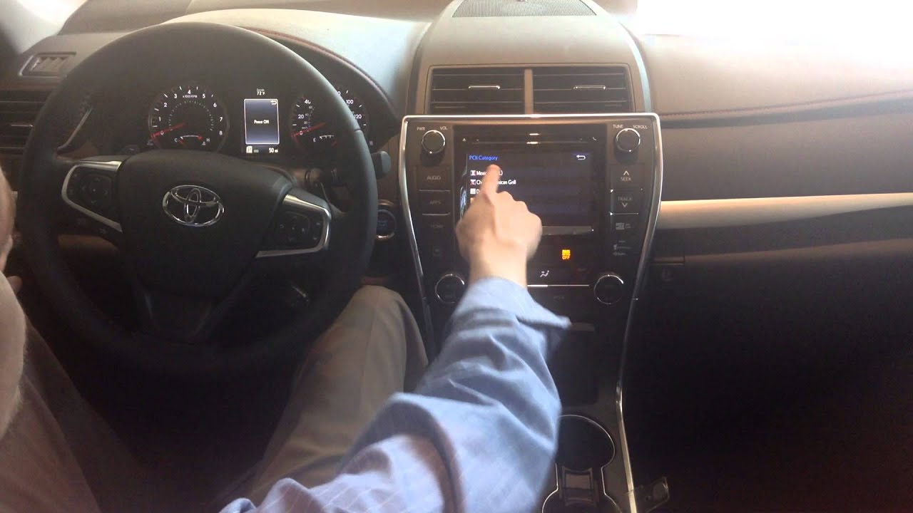 Navigation in the 2015 Camry