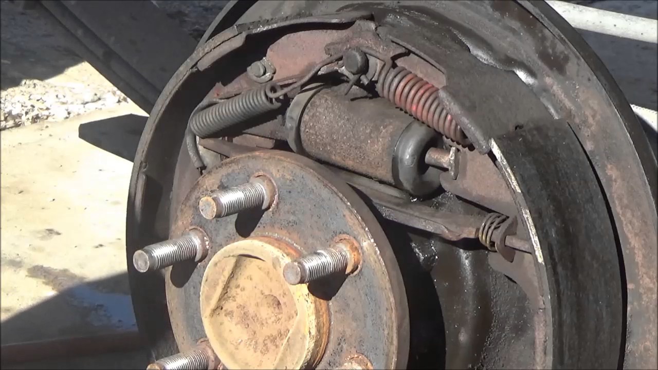 Changing wheel cylinder and bleeding brake on Dodge pickup