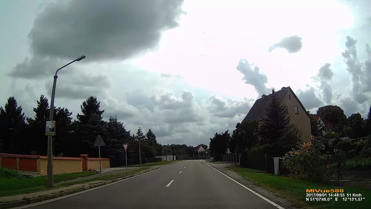 D: Profen. Gemeinde Elsteraue. Burgenlandkreis. Ortsdurchfahrt. September 2017