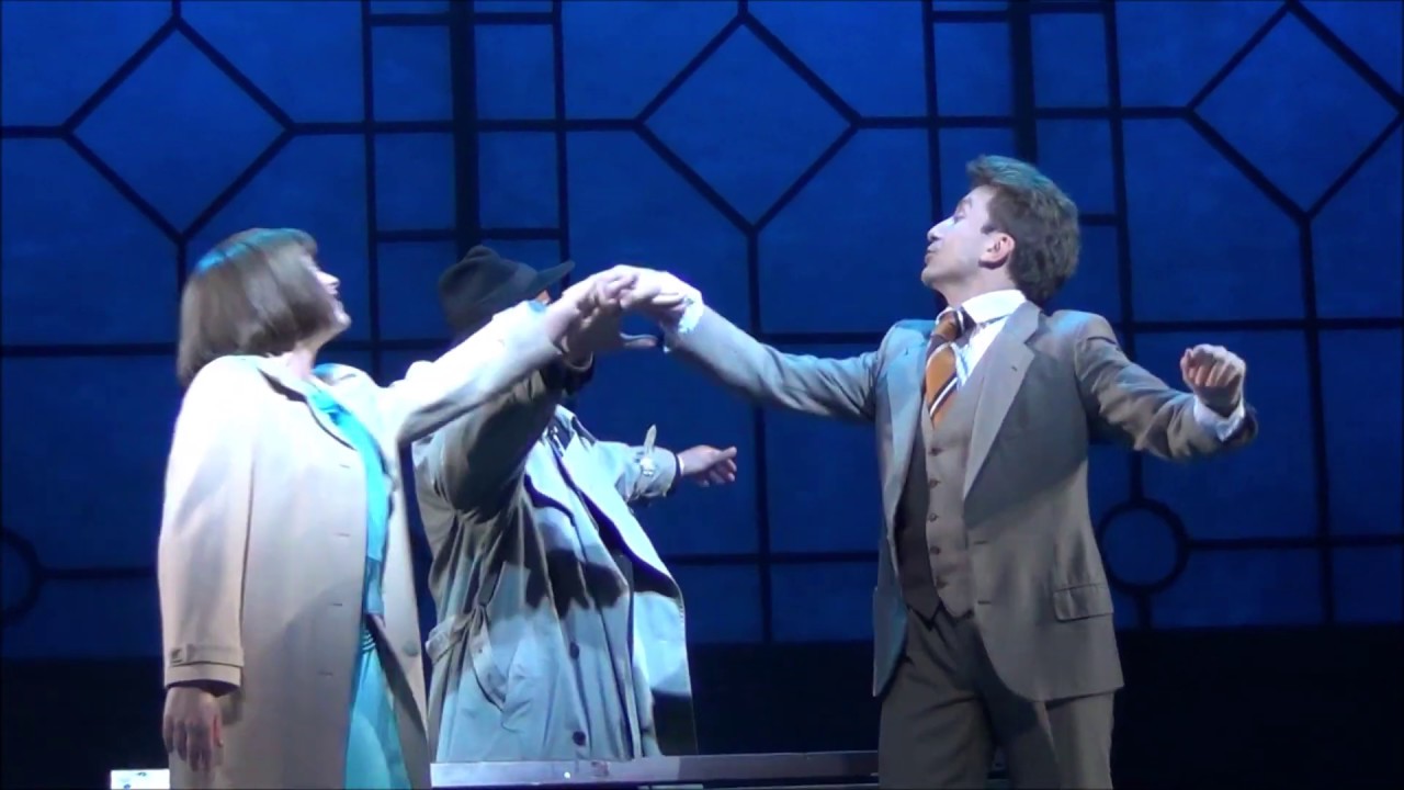 SINGIN’ IN THE RAIN – CANTANDO SOTTO LA PIOGGIA Il Musical: esibizione per la stampa