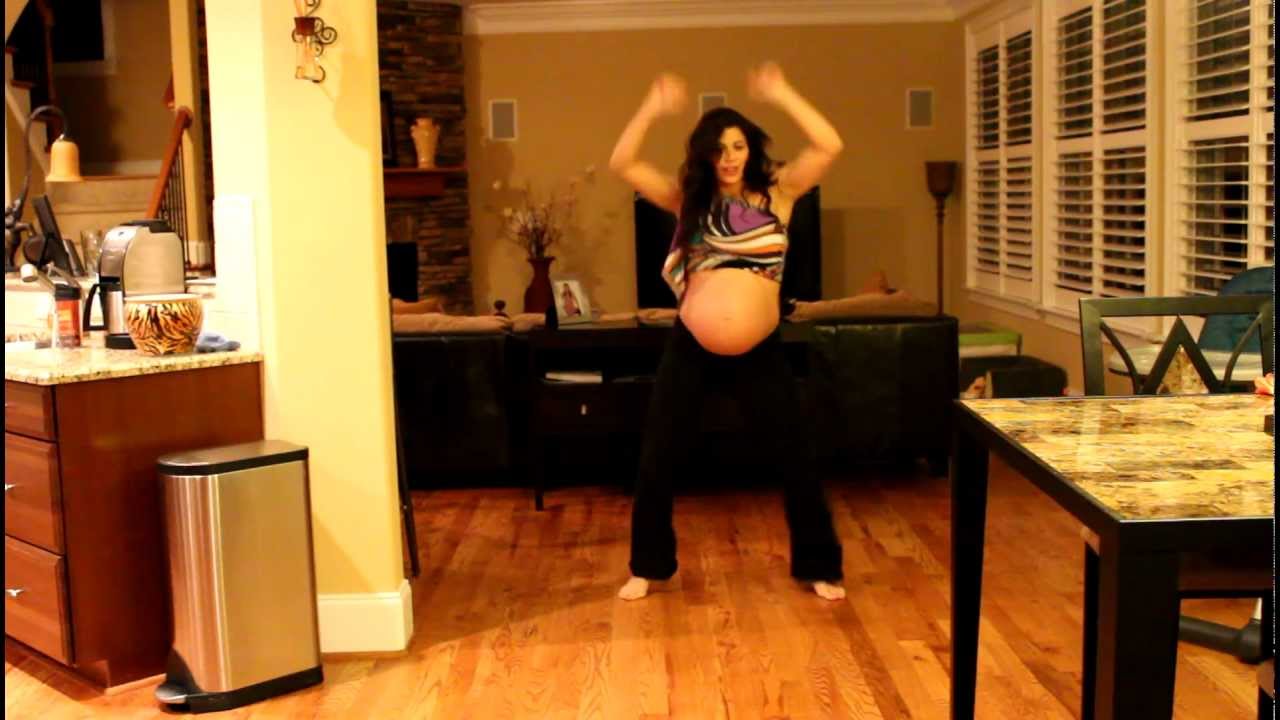 Hot Mama Dancing