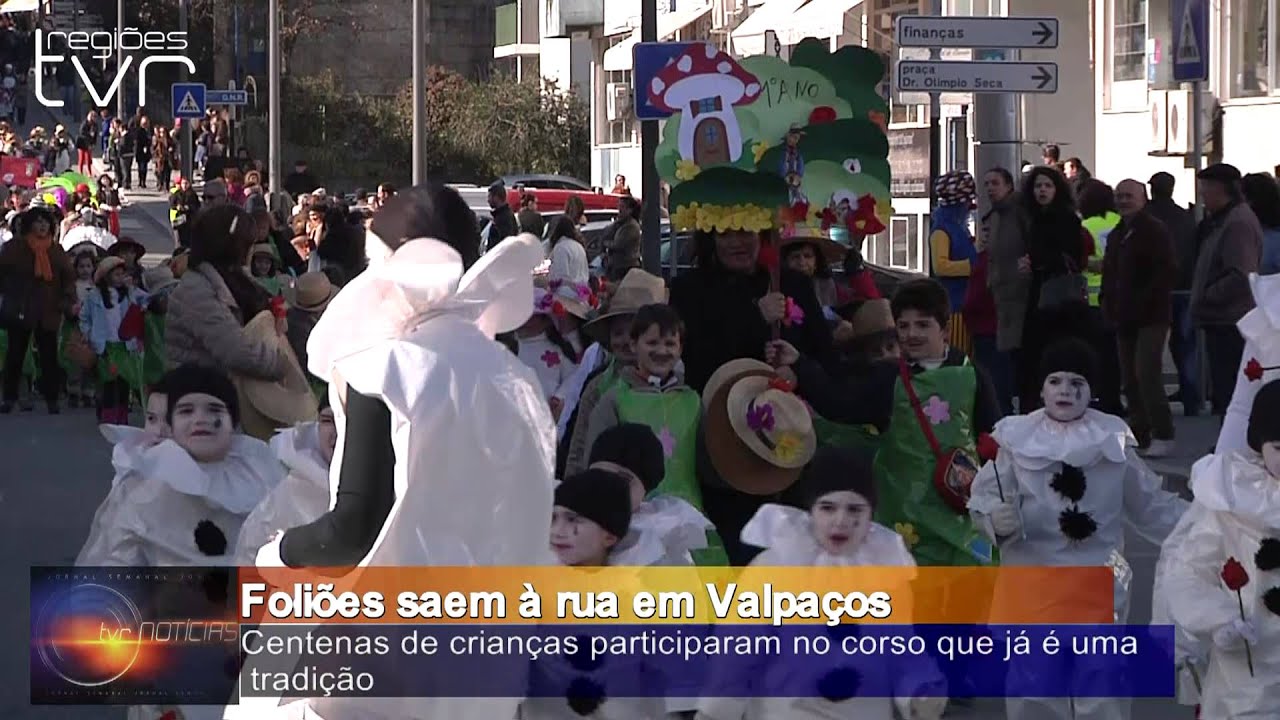 Foliões saem à rua em Valpaços