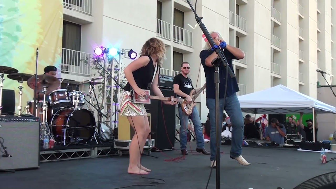 Sucker Born - Samantha Fish with Jumpin' Johnny Sansone - LIVE! @ the Plaza Hotel - musicUcansee.com