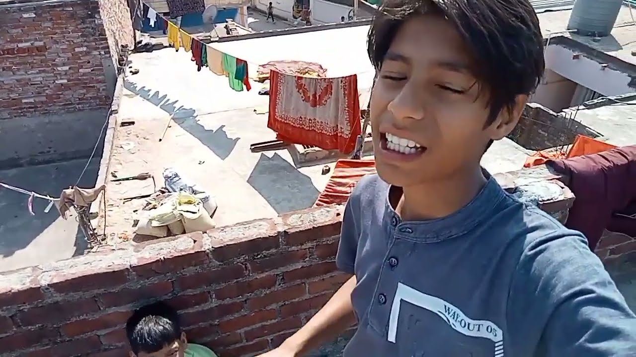 Aaj hamne banai holi