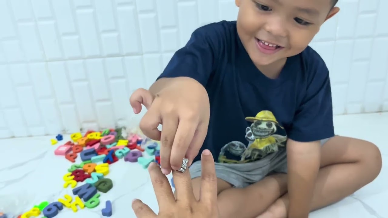 Mainan Puzzle Anak