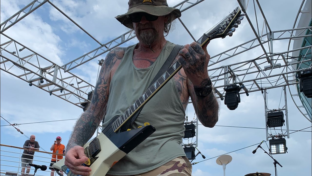 Chris Holmes-wild child-monsters of rock cruise 2023