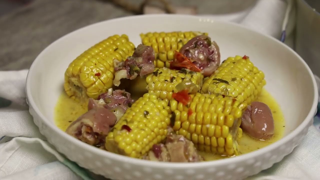 The BEST Boiled Corn !!!!  Corn in Coconut Milk & Pig Tail