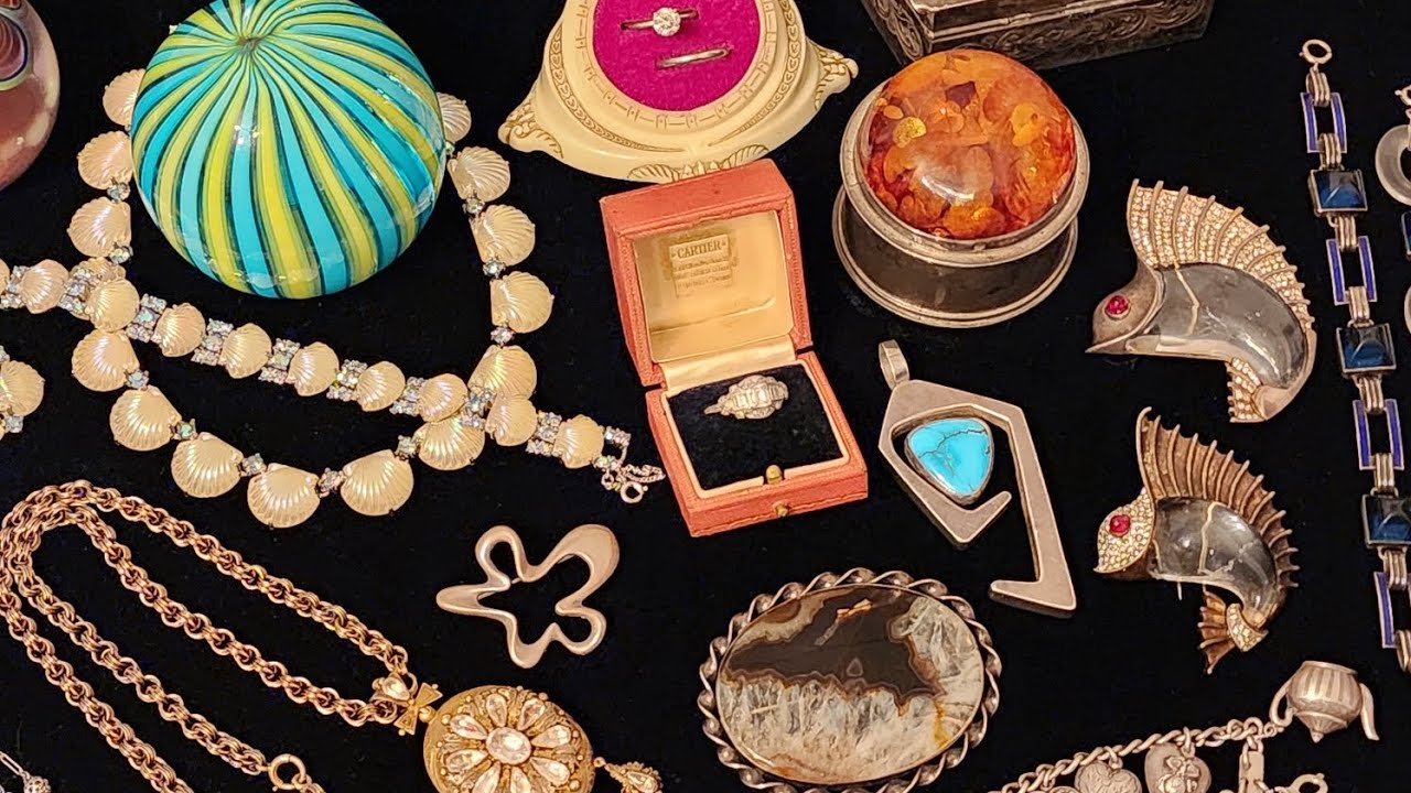 THRIFT STORE CHALLENGE: jewelry, diamonds, art glass, Cartier ring, EST. in 1992 🤣 #thrifting